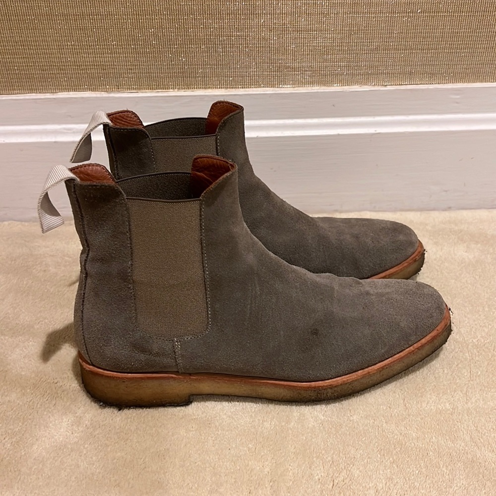 Common project Chelsea boots suede